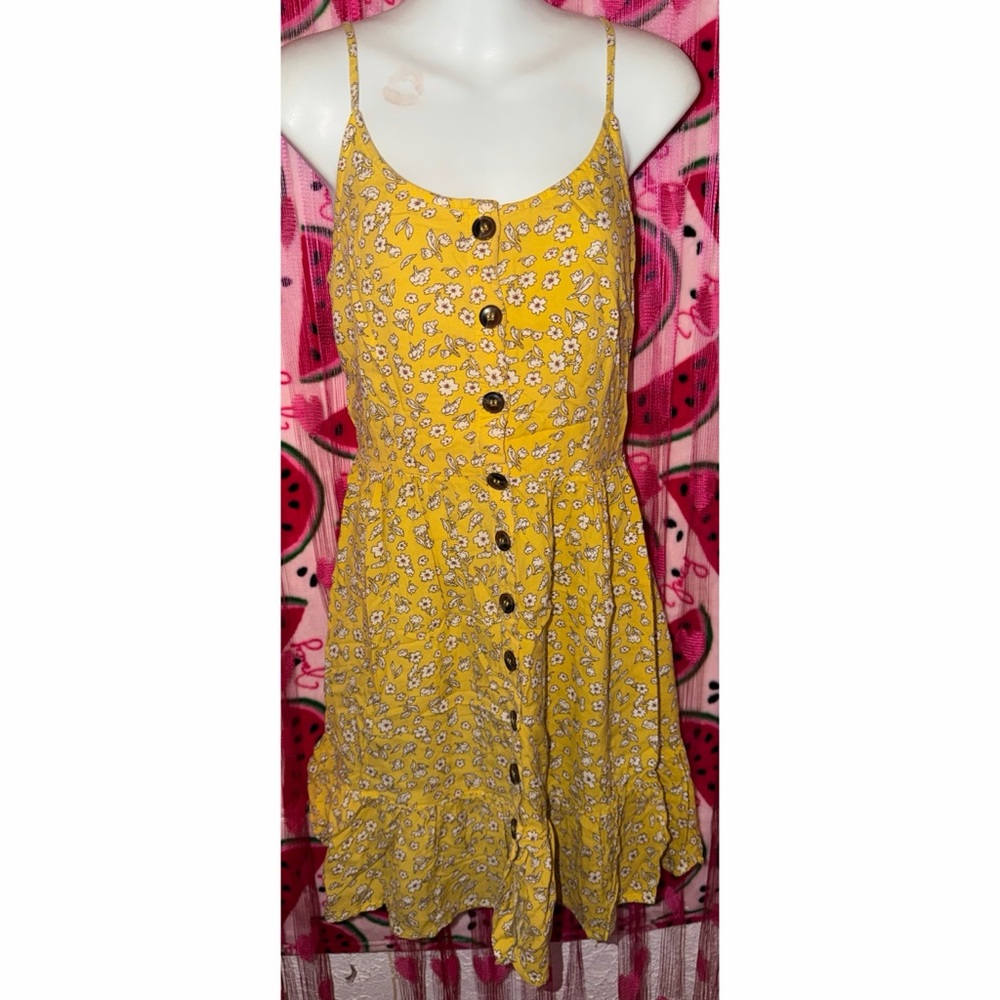 💛 Floral Button Down Dress